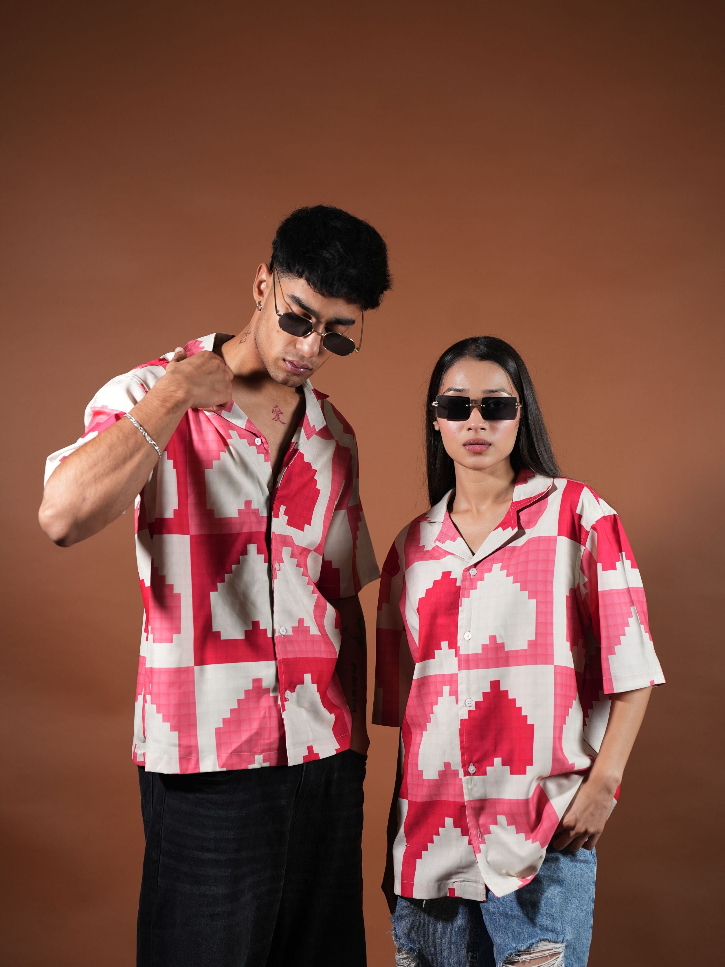 couple wearing overshired red color shirt from emeey