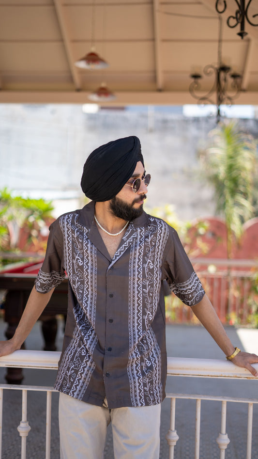 olive oversized unisex shirt with tribal print, short sleeves